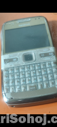 Nokia E72